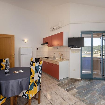 Apartment Sandra Супетарска-Драга Экстерьер фото