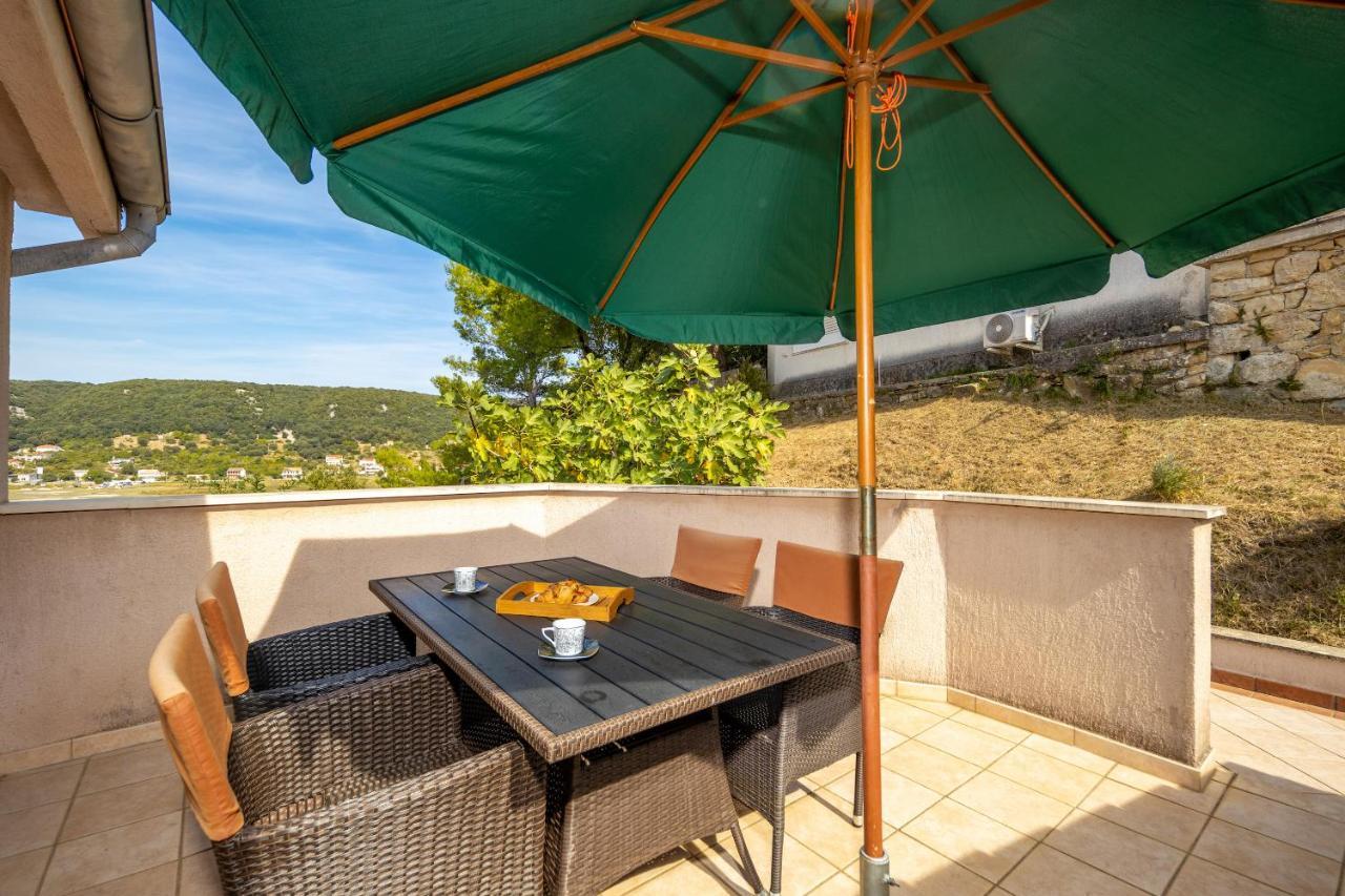 Apartment Sandra Супетарска-Драга Экстерьер фото